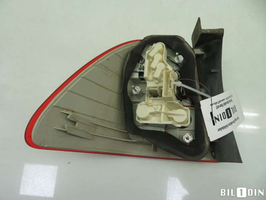 Baklykt høyre til BMW 3-Serie 2005-2011 (E90/E91/E92/E93) (E90/E91/E92/E93) (BMW|63217289432|63214871738|)