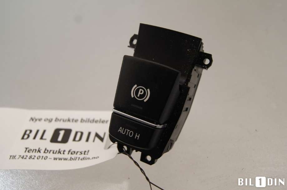 Bryter elektrisk håndbrekk/parkbrems til BMW 5-Serie 2010-2017 (F10/F11) (F10/F11) (BMW|61319877889|)