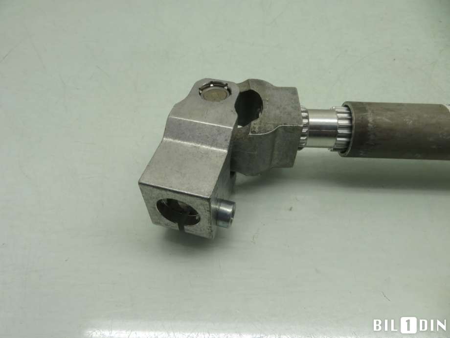 Rattaksel ledd til Mercedes CLA 2013-2019 (C117) (C117) (MERCEDES|A2464602316|)
