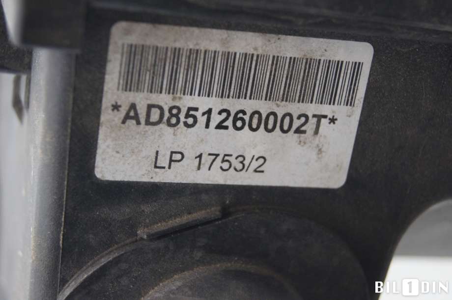 Luftfilterboks til BMW X1 2009-2015 (E84) (E84) (BMW|13718512599|)