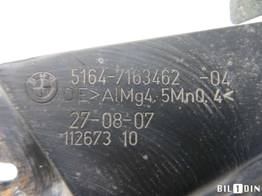 Frontplate øvre til BMW 5-Serie 2003-2010 (E60/E61) (E60/E61) (BMW|51647163462|)