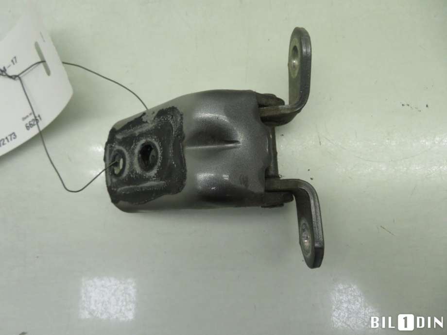 Hengsler til Nissan Qashqai 2014-2021 (Type II) (NISSAN|824204EA0A|)