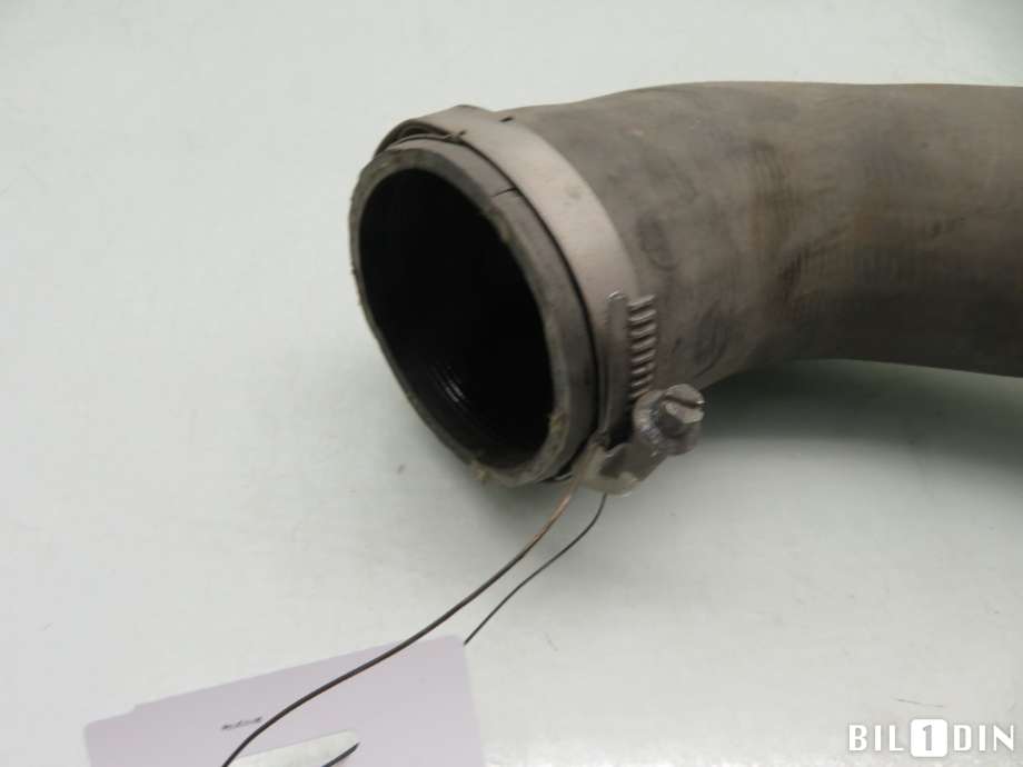 Turbo rør til VW Transporter / Caravelle 2009-2015 (Fase 2) (T5) (T5) (VOLKSWAGEN|7E0145790|)