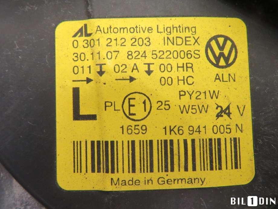 Frontlykt venstre halogen til VW Golf V, Combi 2003-2008  (VOLKSWAGEN|1K6941029P|)
