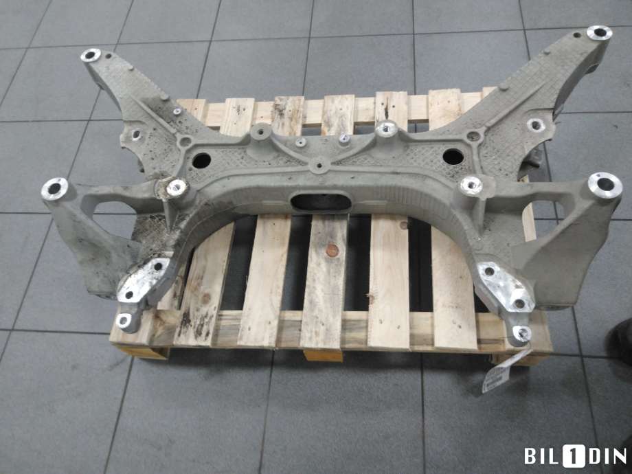 Travers foran hoved til Ford Mustang Mach-e 2020-->>  (FORD (US)|LJ9C5C145AC|2508039|)