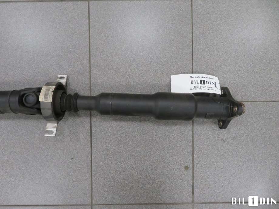Mellomaksel til BMW 3-Serie 2012-2018 (F30/F31/F34) (F30/F31/F34) (BMW|26108676281|)
