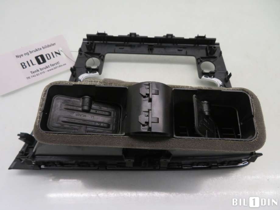Dashbord friskluftdyse til VW e-Golf 2014-2017 (Fase 1)  (VOLKSWAGEN|5G1819728AE|)