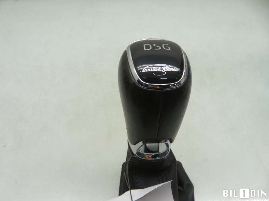 Diverse deler til Škoda Superb 2015-->> (Type III) (SKODA|3V1713123G|)