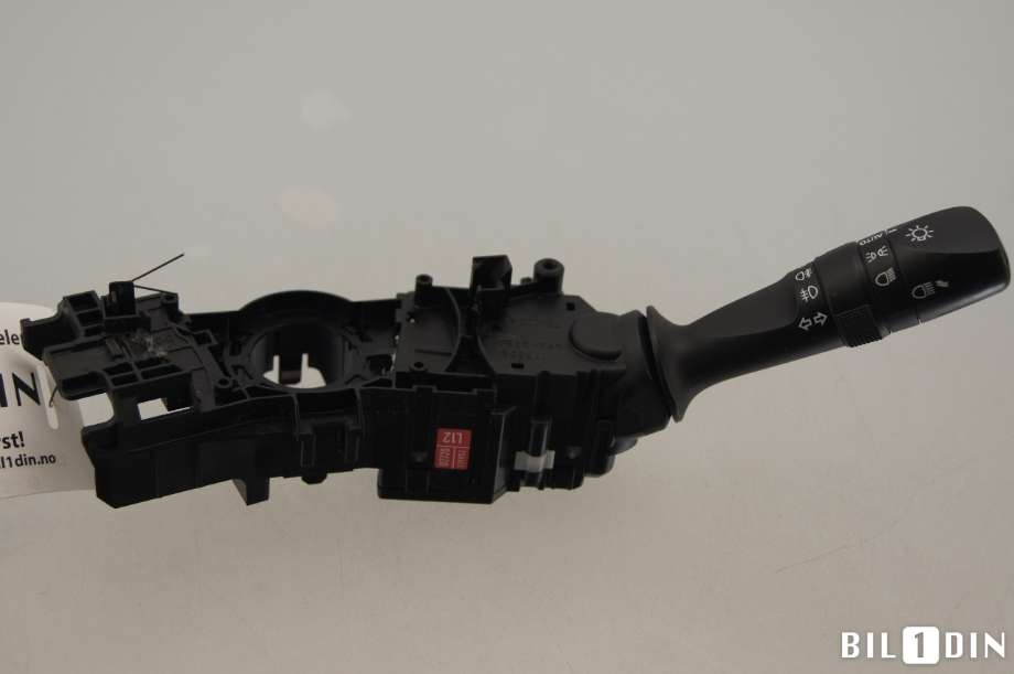 Bryter blink til Toyota Auris 2015-2019 (Type II, Fase 2) (TOYOTA|8414002720|)