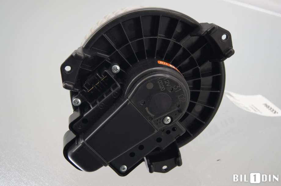 Varmeapparat motor til Toyota Yaris 2014-2020 (Type III, Fase 2)  (TOYOTA|871030D220|)