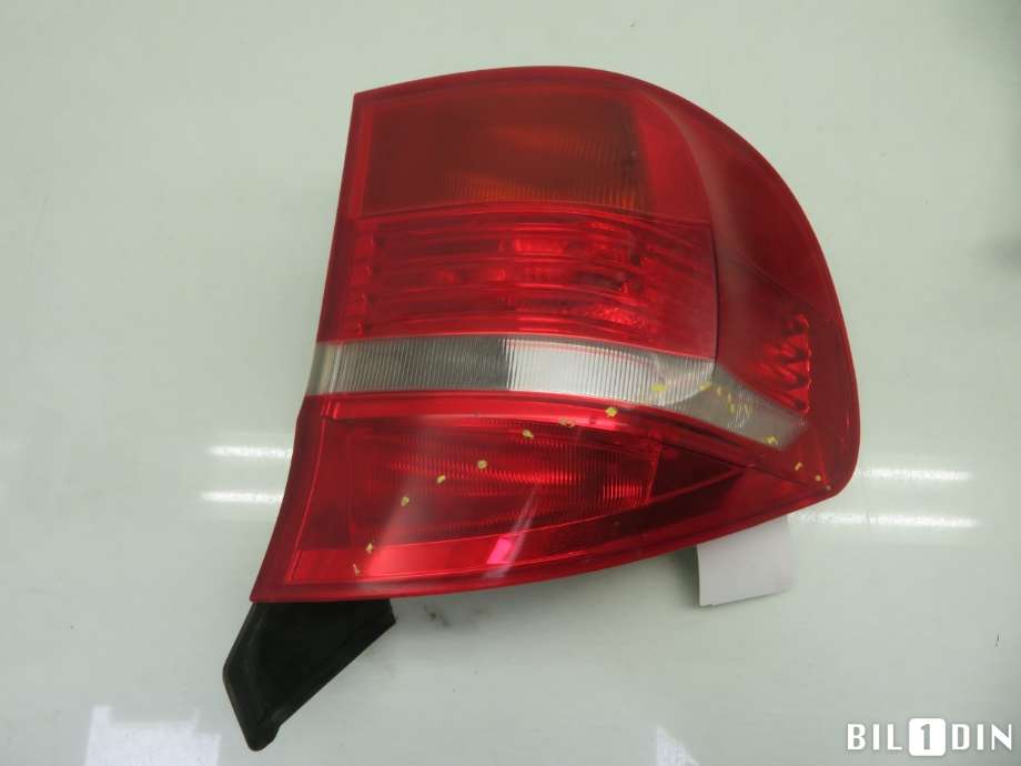 Baklykt venstre til BMW X5 2007-2013 (E70) (E70) (BMW|63217200817|)