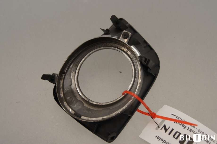 Frontlyktehus til Toyota Land Cruiser 150 2010-2013 (Fase 1) (TOYOTA|8148360020|)