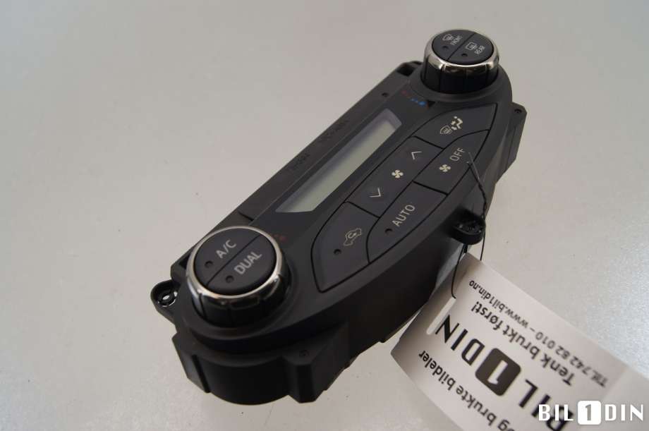 Varmeapparat betjening til Toyota Yaris 2014-2020 (Type III, Fase 2)  (TOYOTA|559000D800C3|559000D800C1|559000D800)