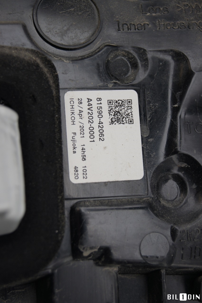 Baklykt venstre indre til Toyota RAV4 2019-->> (Type V)  (TOYOTA|8159442050|)