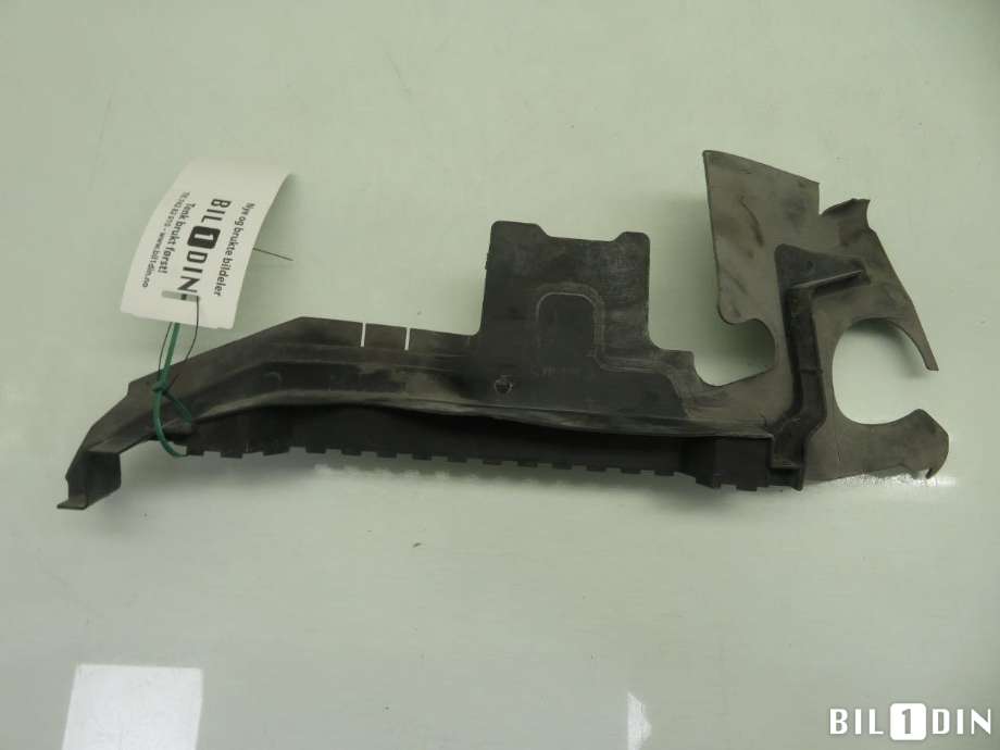 Diverse deler til Audi A6, 2005-2008 (Type III, Fase 1) (C6) (C6) (AUDI|4F0121284G)