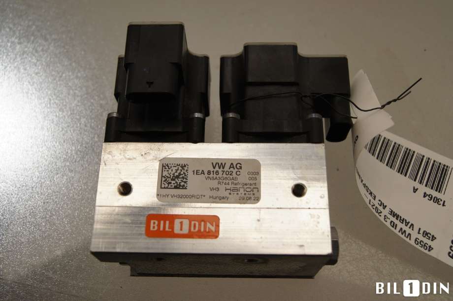 Diverse deler til VW ID.3 2020-->> (VOLKSWAGEN|1EA816702D||1EA816702C)