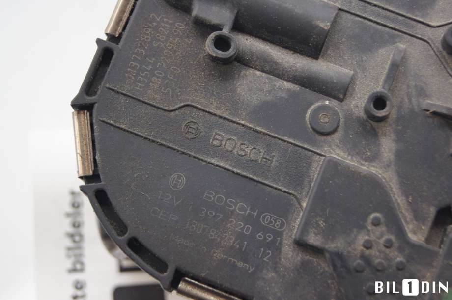 Viskermotor frontrute til VW Passat 2015-2019 (Fase 1) (B8) (B8) (VOLKSWAGEN|3G1955023L|3G1955023D|)