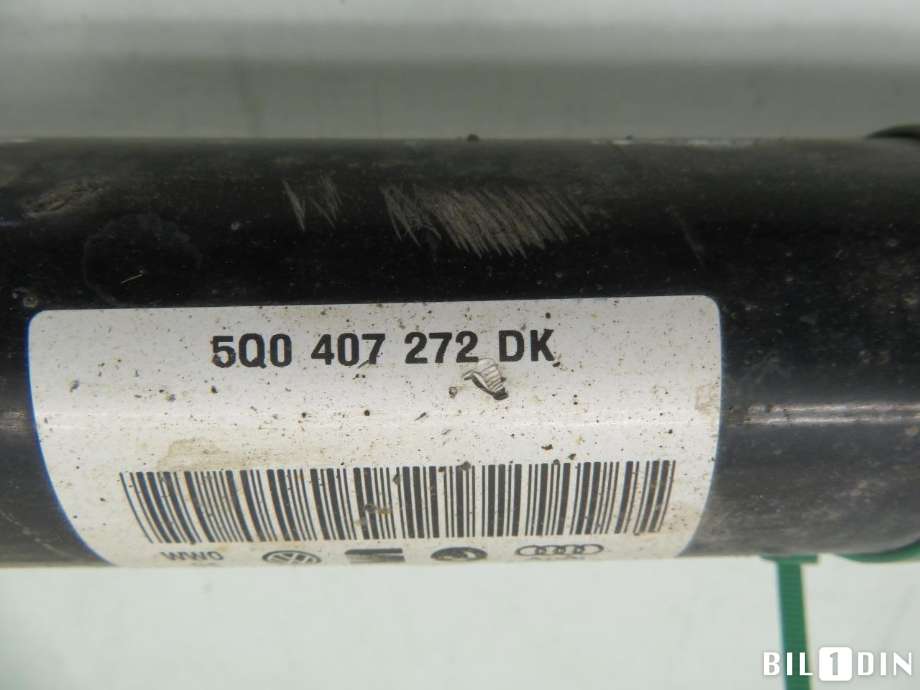 Drivaksel høyre foran, elbil til Audi A3 2016-2020 (Type III, Fase 2)  (AUDI|5Q0407272DK|5Q0407272FP|)