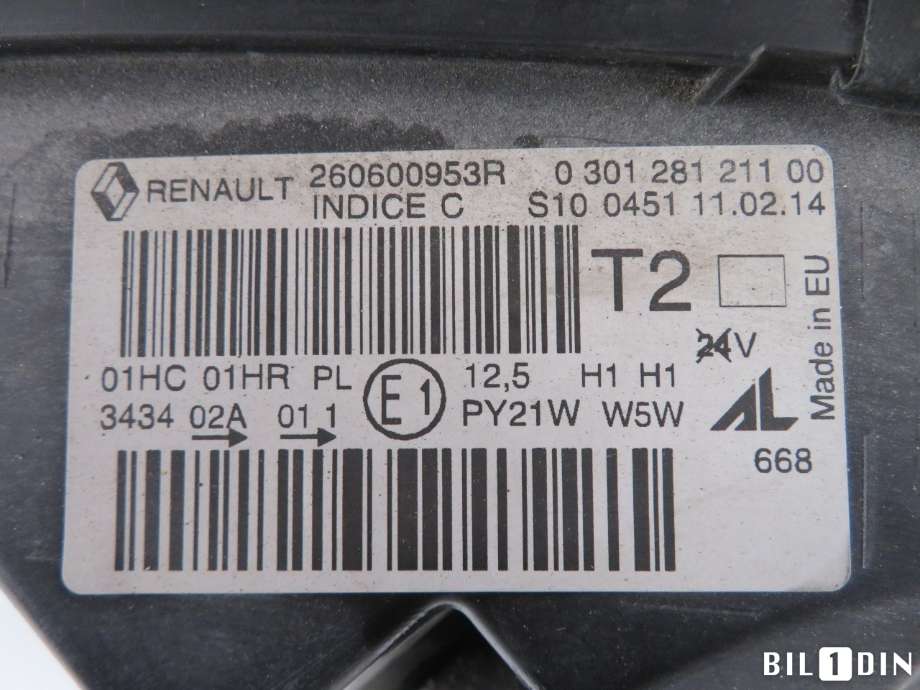 Frontlykt venstre halogen til Renault Captur 2013-2020 (Type I)  (RENAULT|260609429R|260603859R|260600953R)