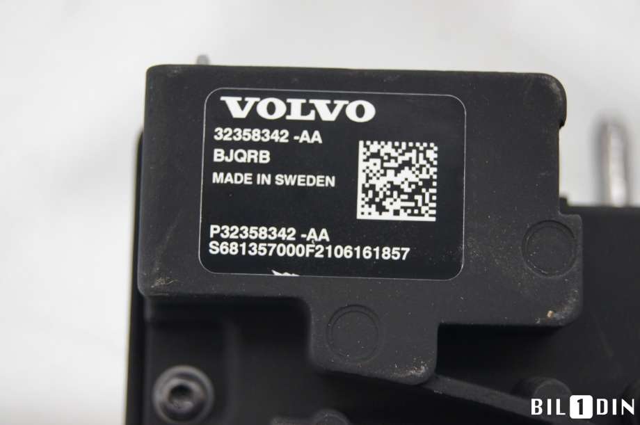Sensor radar til Volvo V90 / V90 CC / S90 2016-->>  (VOLVO|32358673||32358342)