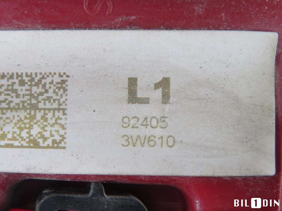 Baklykt venstre indre til Kia Sportage 2010-2016 (Type III)  (KIA|924053W610|)