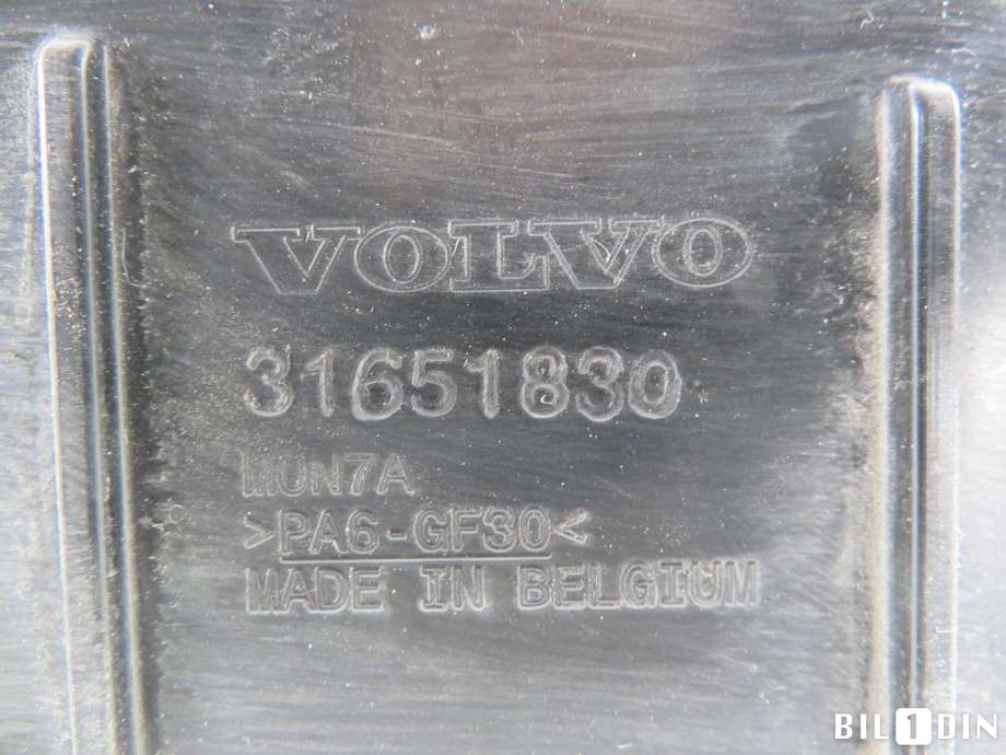 Frontplate øvre til Volvo V90 / V90 CC / S90 2016-->>  (VOLVO|31651830|)