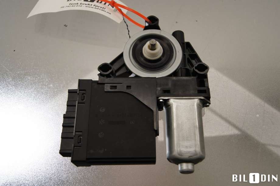 Ruteheis venstre foran til Volvo XC90 2015-2025 (Type II)  (VOLVO|31440411|)