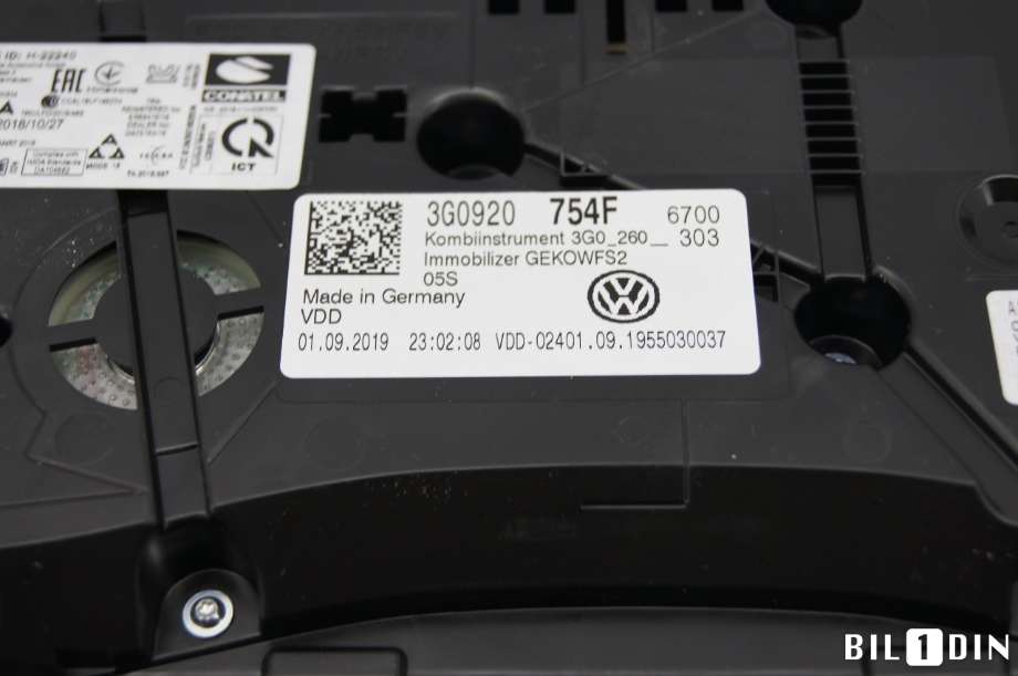 Instrumentpanel til VW Passat 2015-2019 (Fase 1) (B8) (B8) (VOLKSWAGEN|3G0920754F|)
