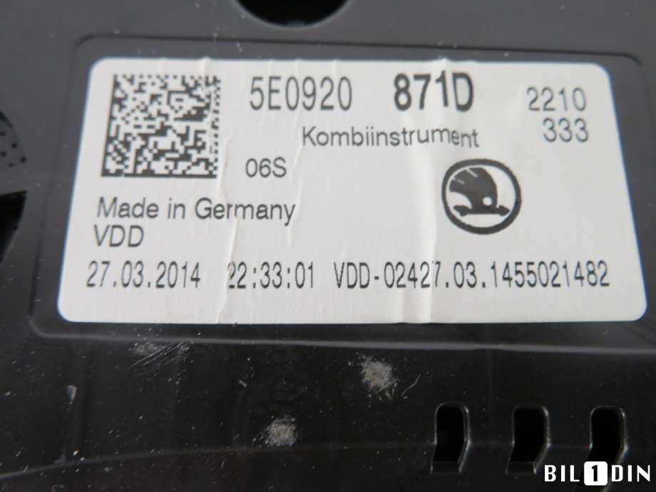 Instrumentpanel til Škoda Octavia 2013-2016 (Type III, Fase 1)  (SKODA|5E0920871D|)