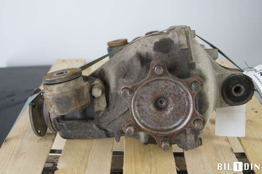 Kardang klokke bak til Toyota Hilux 2002-2005  (TOYOTA|411103D070|)