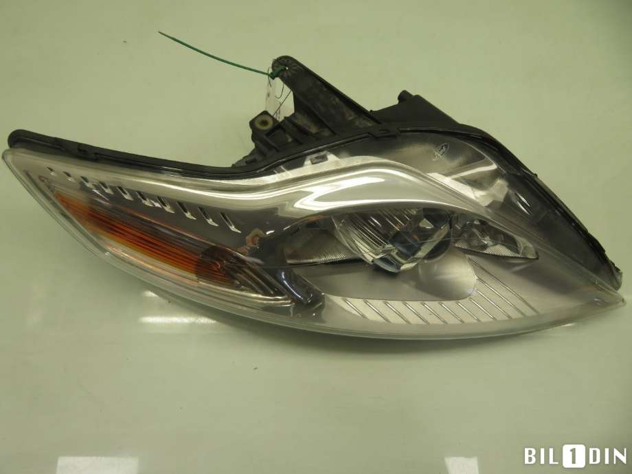 Frontlykt høyre halogen til Ford Mondeo 2011-2014 (Type IV, Fase 2)  (FORD|1811624|BS7113005AF|)