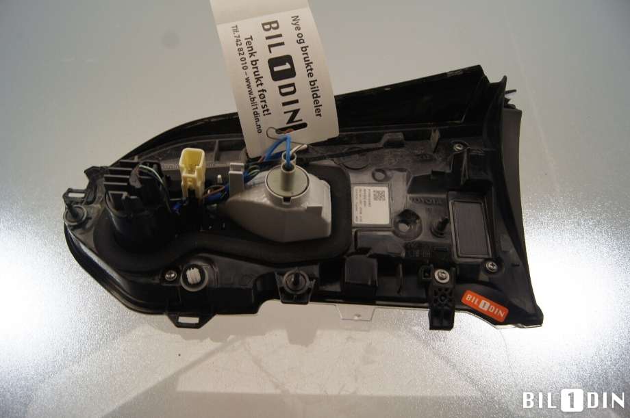 Baklykt venstre indre til Toyota RAV4 2019-->> (Type V)  (TOYOTA|8159142062|)