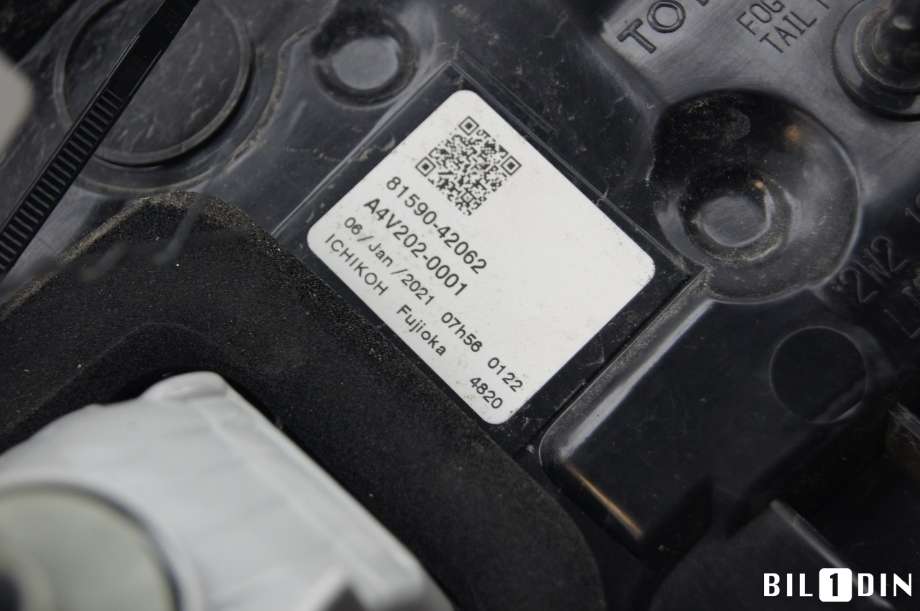 Baklykt venstre indre til Toyota RAV4 2019-->> (Type V)  (TOYOTA|8159142062|)