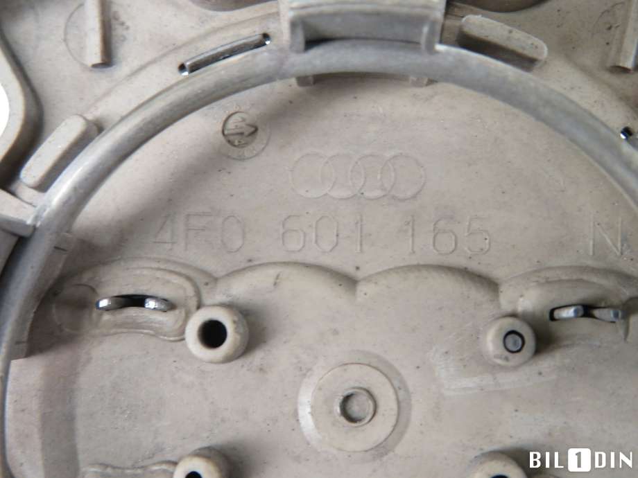 Hjulkapsel til Audi A6 2011-2014 (Type IV, Fase 1) (C7) (C7) (AUDI|4F0601165N|)