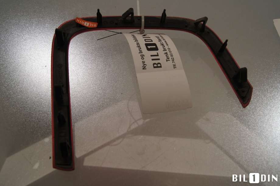 Refleksplate til VW E-Up 2013-2019  (VOLKSWAGEN|12E945106A|)