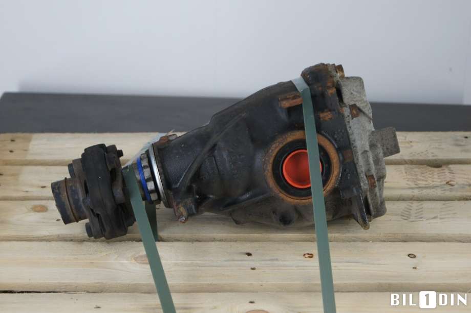 Kardang klokke bak til BMW 3-Serie 2012-2018 (F30/F31/F34) (F30/F31/F34) (BMW|33107605591|)