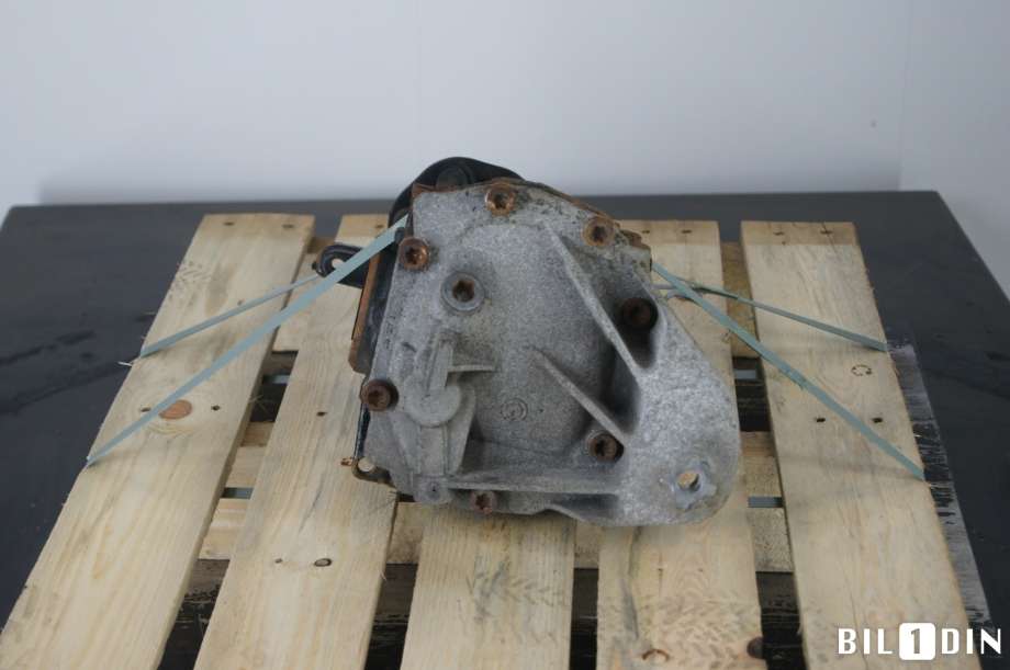 Kardang klokke bak til BMW 3-Serie 2012-2018 (F30/F31/F34) (F30/F31/F34) (BMW|33107605591|)