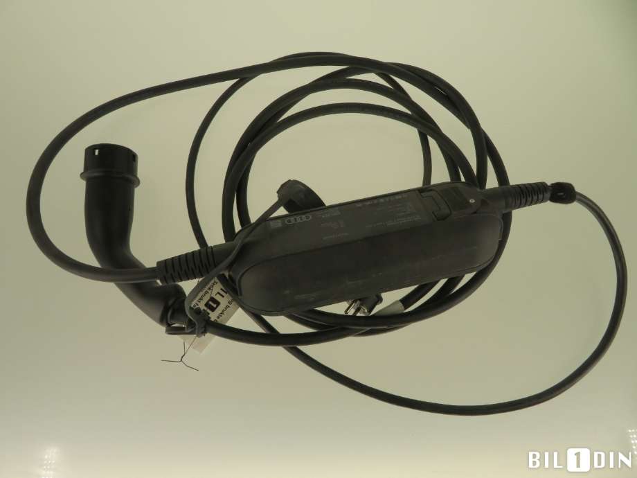 Batterilader kabel til Audi e-tron 2018-->>  (AUDI|V04017001DF|)