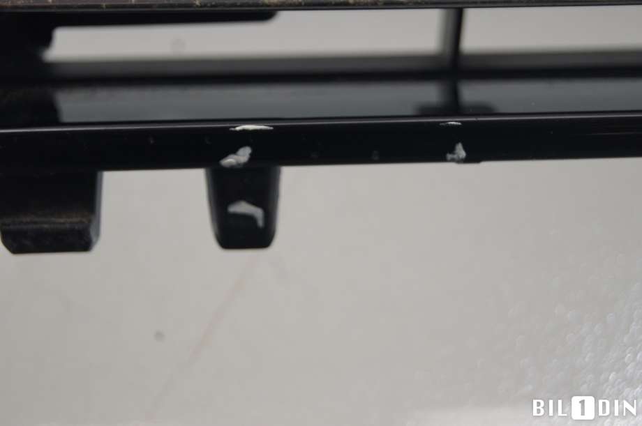 Grill til VW e-Golf 2014-2017 (Fase 1)  (VOLKSWAGEN|5GE853651F|)