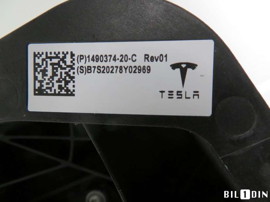 Diverse deler til Tesla Model 3 2018-2023 (Fase 1)  (TESLA|149037420D||149037420C)