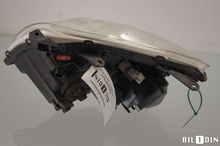 Frontlykt høyre xenon til Toyota Avensis 2003-2008 (Type II) (TOYOTA|8114005250|)