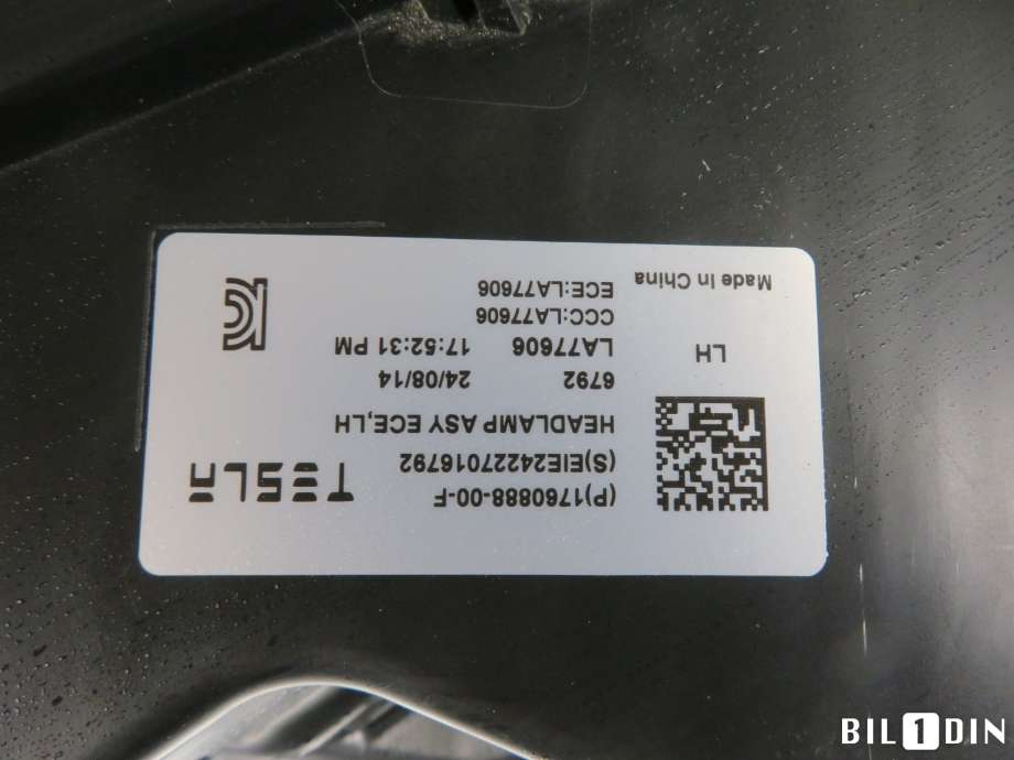 Frontlykt venstre halogen til Tesla Model 3 2018-2023 (Fase 1)  (TESLA|)