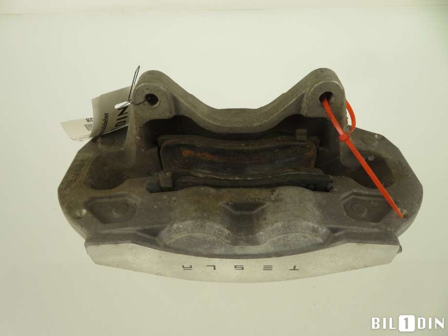 Bremsecaliper venstre foran til Tesla Model 3 2018-2023 (Fase 1)  (TESLA|104462100E|)