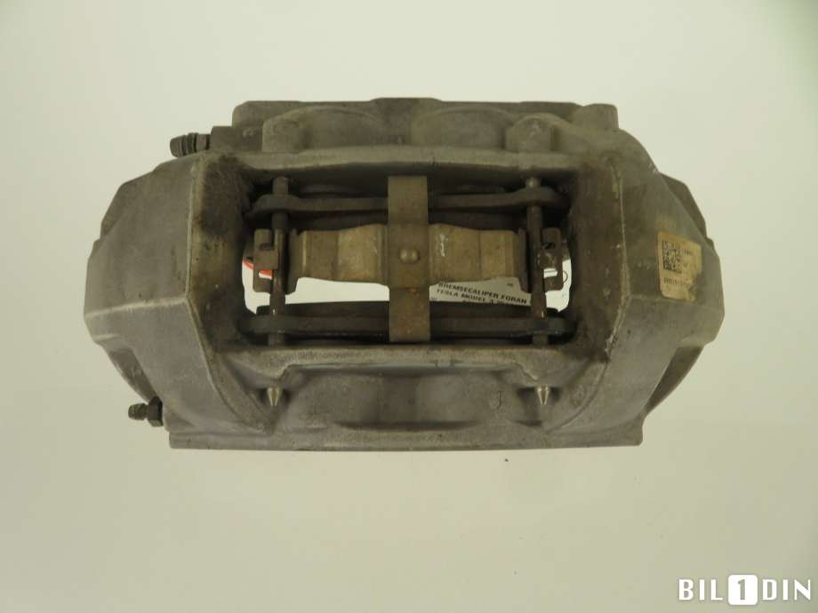 Bremsecaliper venstre foran til Tesla Model 3 2018-2023 (Fase 1)  (TESLA|104462100E|)