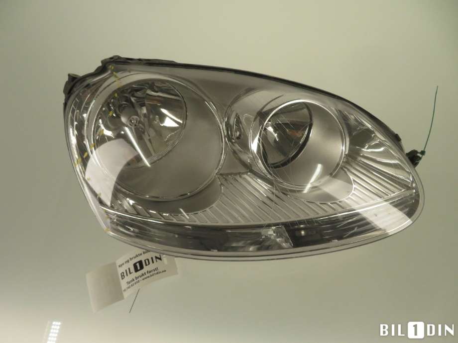 Frontlykt høyre halogen til VW Golf V, Combi 2003-2008 (VOLKSWAGEN|1K6941030P|)