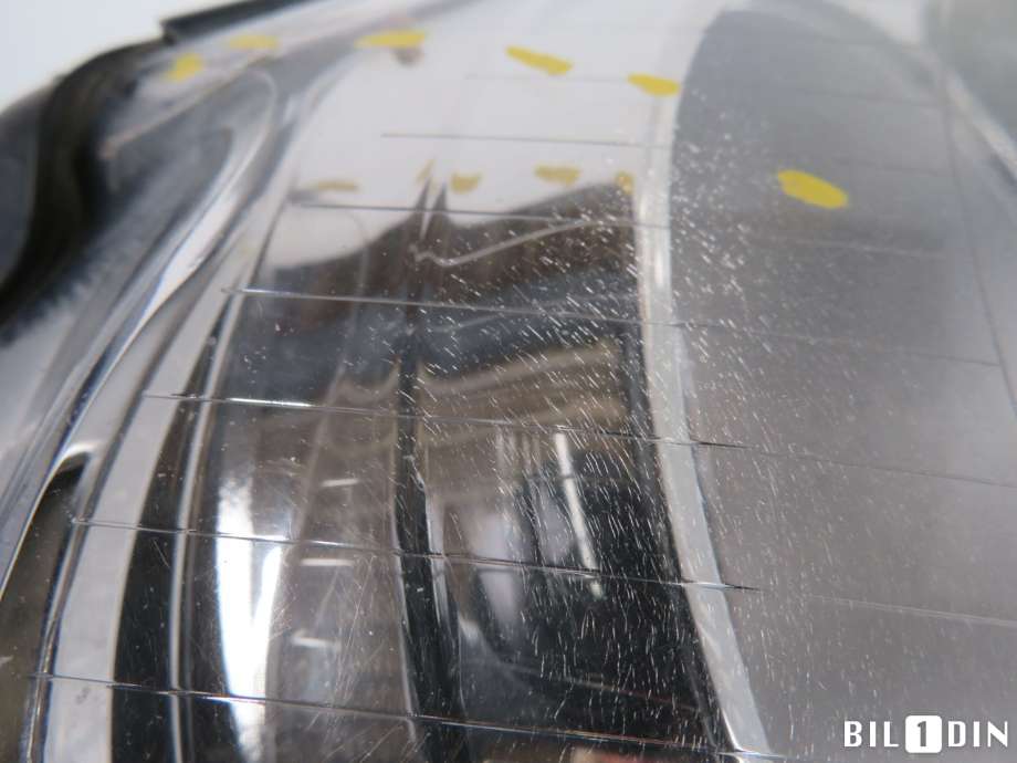 Frontlykt høyre halogen til VW Golf V, Combi 2003-2008 (VOLKSWAGEN|1K6941030P|)