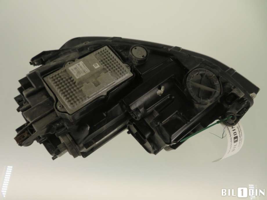 Frontlykt høyre halogen til VW e-Golf 2017-2020 (Fase 2) (VOLKSWAGEN|)
