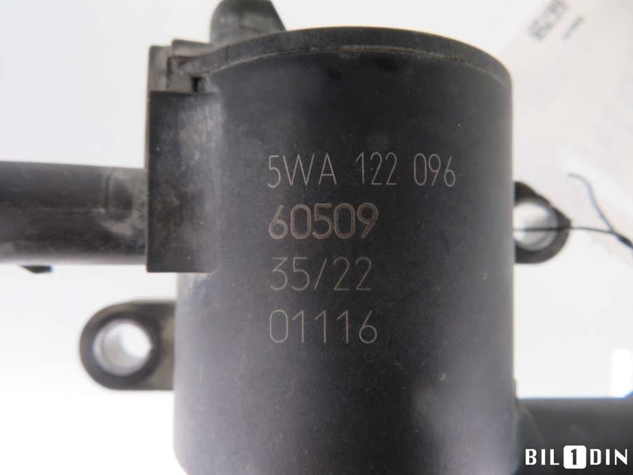 Diverse deler til VW Golf VIII 2020-->>  (VOLKSWAGEN|5Q0906457K|)