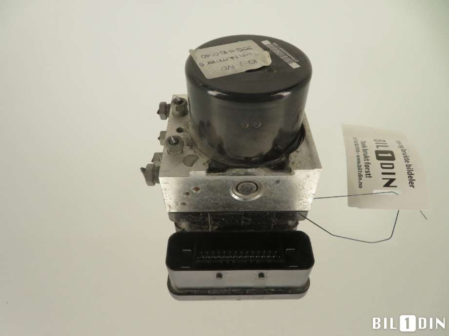 ABS sentral til Ford Focus 2011-2014 (Type III, Fase 1)  (FORD|1847182|BV612C405BJ|)