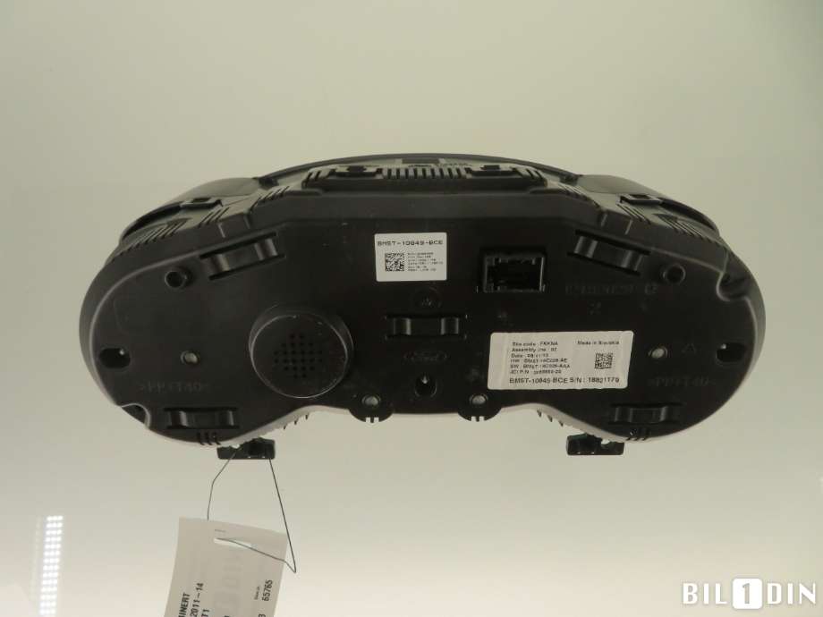 Instrumentpanel til Ford Focus 2011-2014 (Type III, Fase 1)  (FORD|1879756|BM5T10849BCH|BM5T14C226AE)